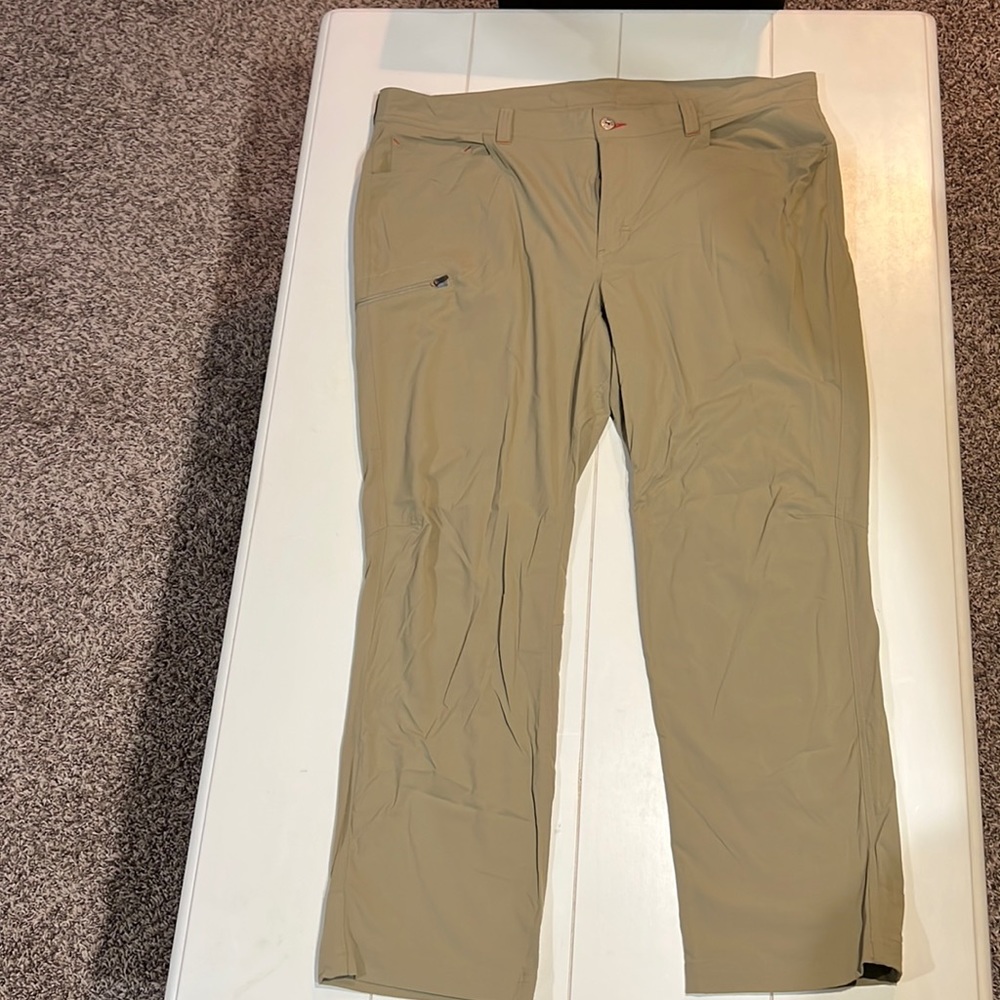 L. L. Bean Men’s Cresta Mountain Pants. Waist 40” x Length 29”